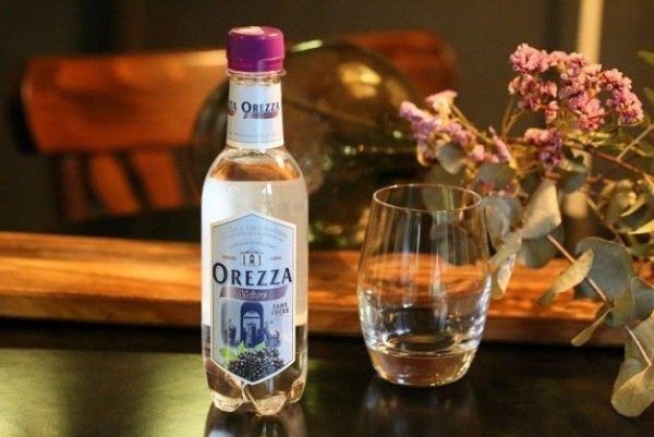 EAU D'OREZZA AROMATISÉE À LA MÛRE