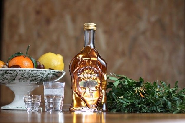 Liqueur De Chataigne 24 35 Cl Panier Corse N 1 De La Vente En Ligne
