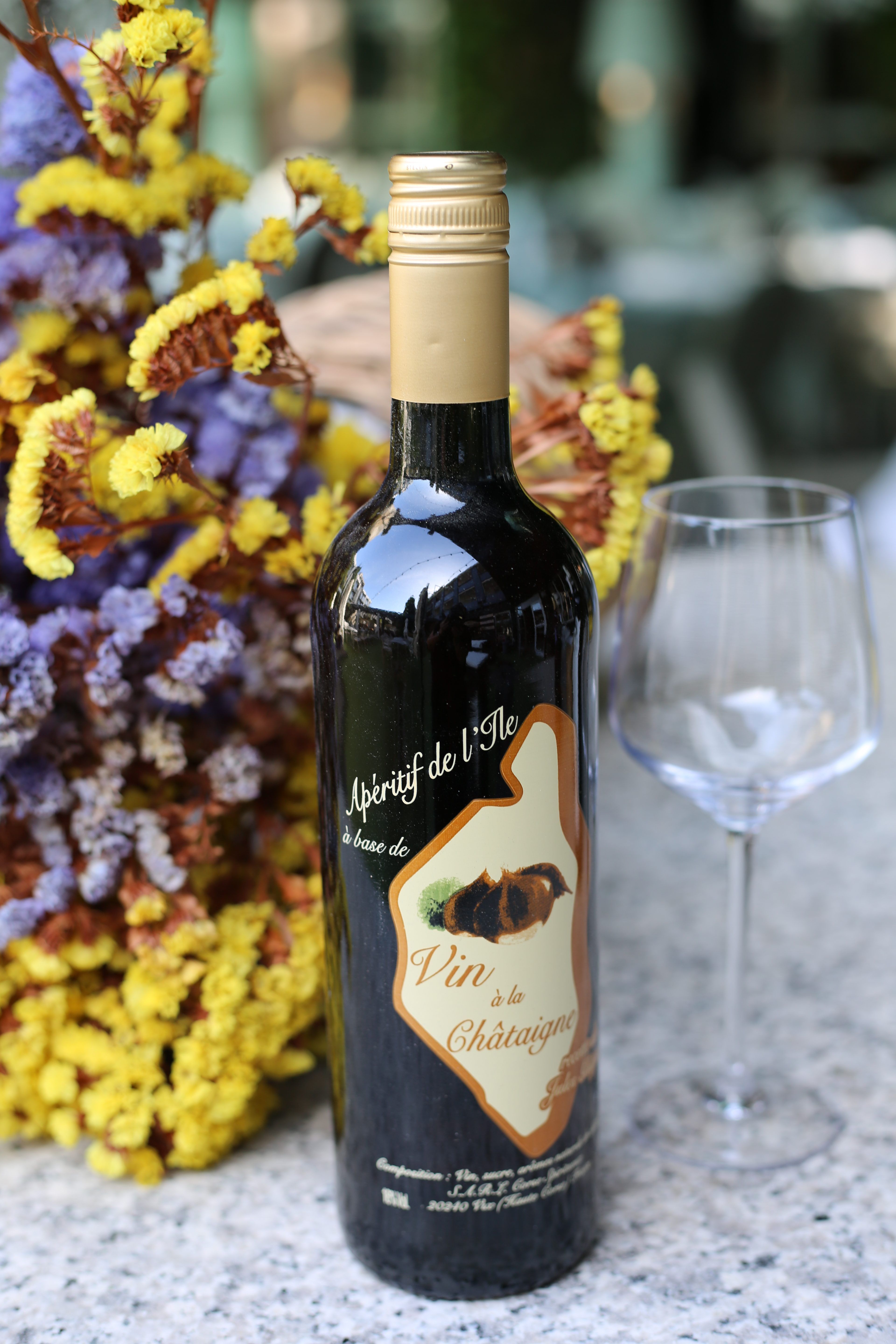 Vin Aperitif De Chataigne 75 Cl Panier Corse N 1 De La Vente En Ligne