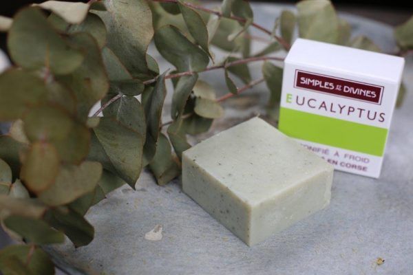 SAVON SURGRAS A L'HUILE D' EUCALYPTUS 100 gr-corse